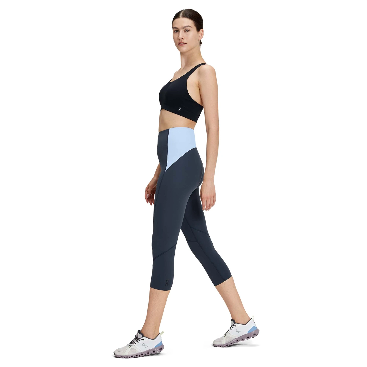 On | Women's Movement 3/4 Tights - Navy - Image 2