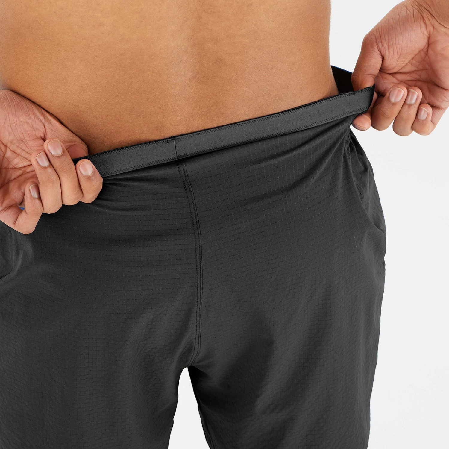 Salomon | Men's Sense Aero 5'' Shorts - Deep Black - Image 6