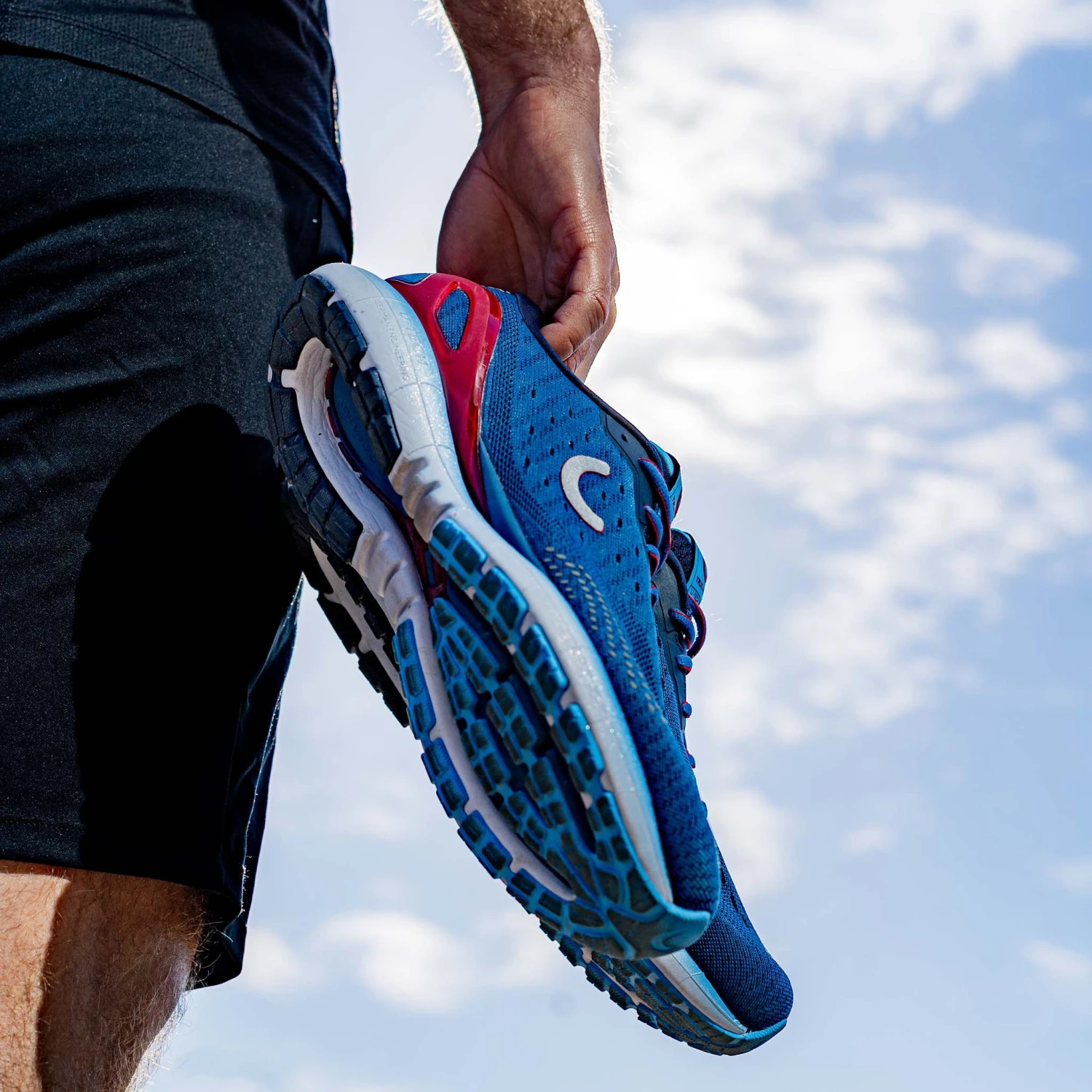 True Motion | Men's U-Tech Aion Running Shoes - Image 6