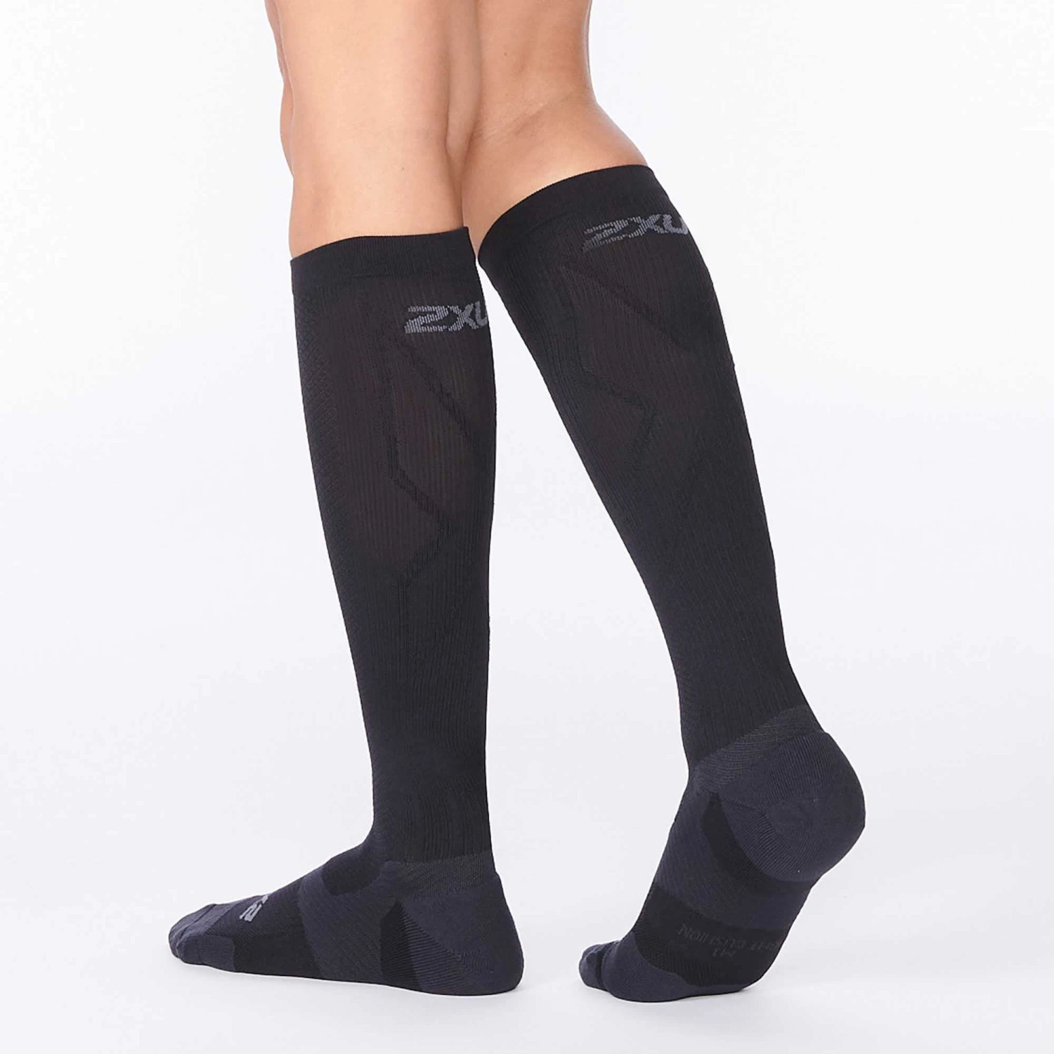 2XU | Unisex VECTR LIGHT CUSHION Full Length - Image 4